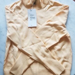 St. John Apricot zip up swester